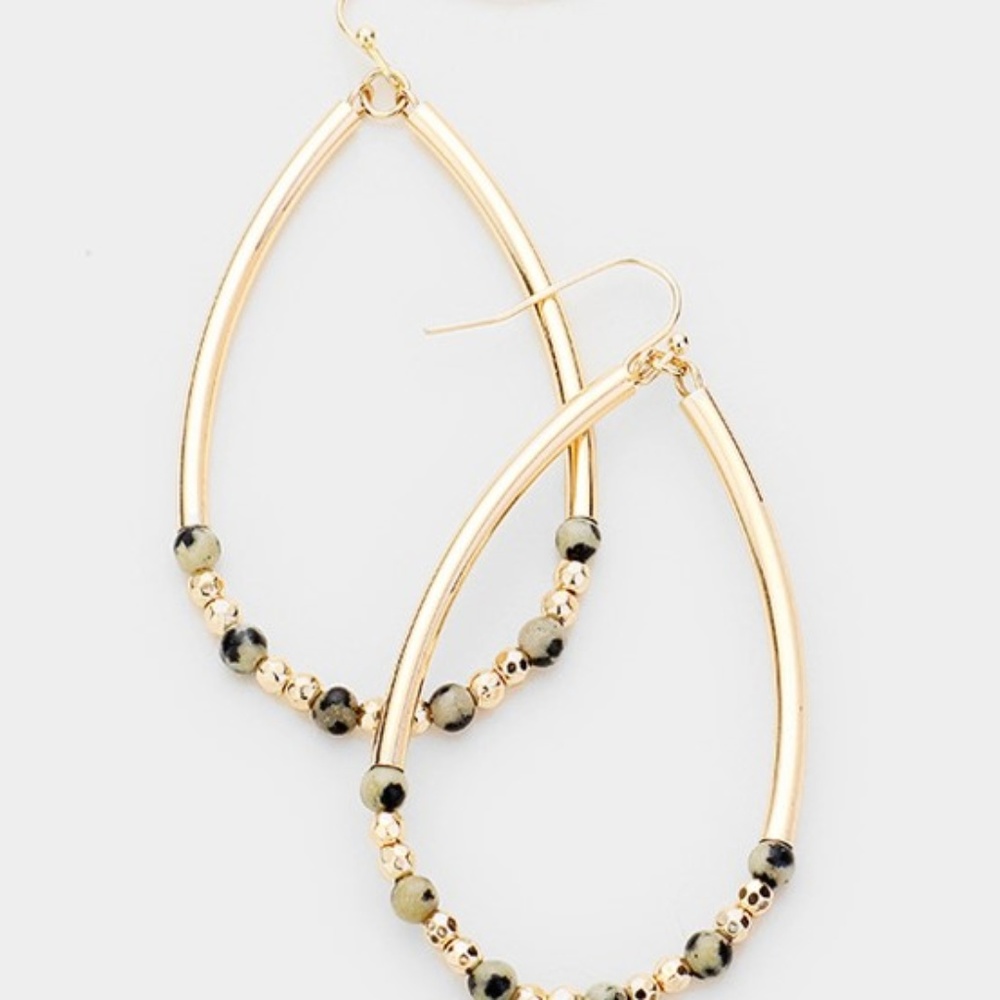 NATURAL STONE METAL BEADED TEARDROP HOOP EARRINGS